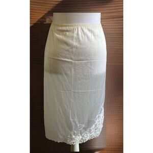 Vintage Half-Slip Women’s Wedding Sexy Ivory Nylon Lace Trim Floral White 70s M